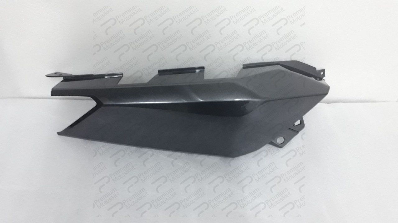 XMAX 400 SAĞ KUYRUK KARENAJI PARLAK GRİ (2016-2017 MODEL YILLARI)
