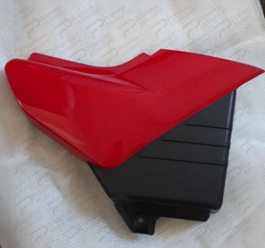 SAĞ YAN ORTA KAPAK (2006 MODEL YILI)