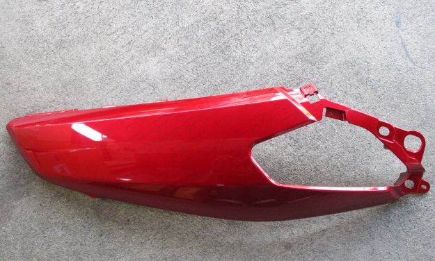 NMAX 125 SOL KUYRUK KARENAJI METALİK KIRMIZI (2016 MODEL YILI)