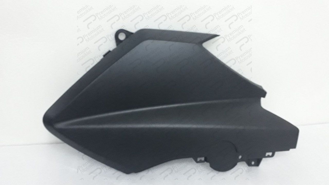 XMAX 400 SAĞ KAFA KARENAJI MOMO DESIGN