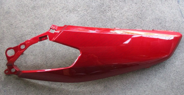 NMAX 125 SAĞ KUYRUK KARENAJI METALİK KIRMIZI (2016 MODEL YILI)